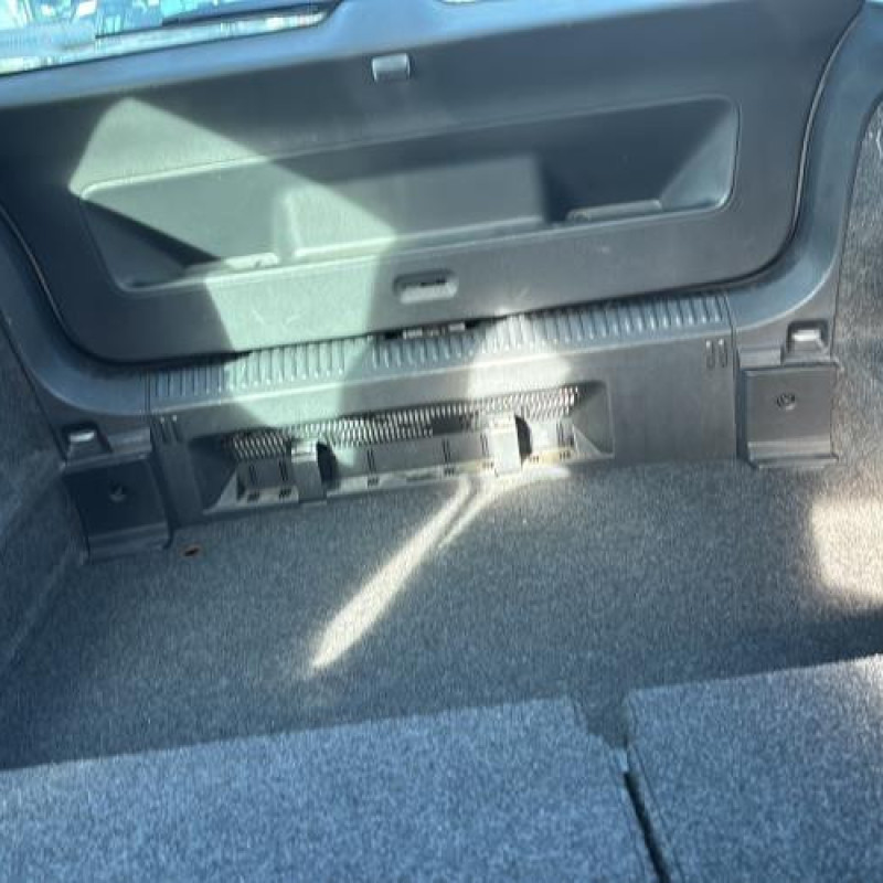 Actionneur verrou trappe d'essence VOLKSWAGEN POLO 5 Photo n°9