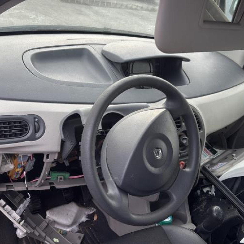 Leve vitre electrique avant droit RENAULT MODUS Photo n°17