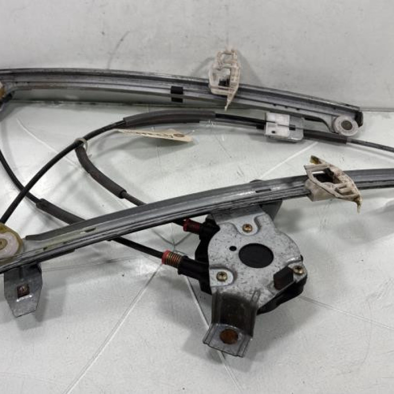 Leve vitre electrique avant gauche CITROEN XSARA Photo n°1