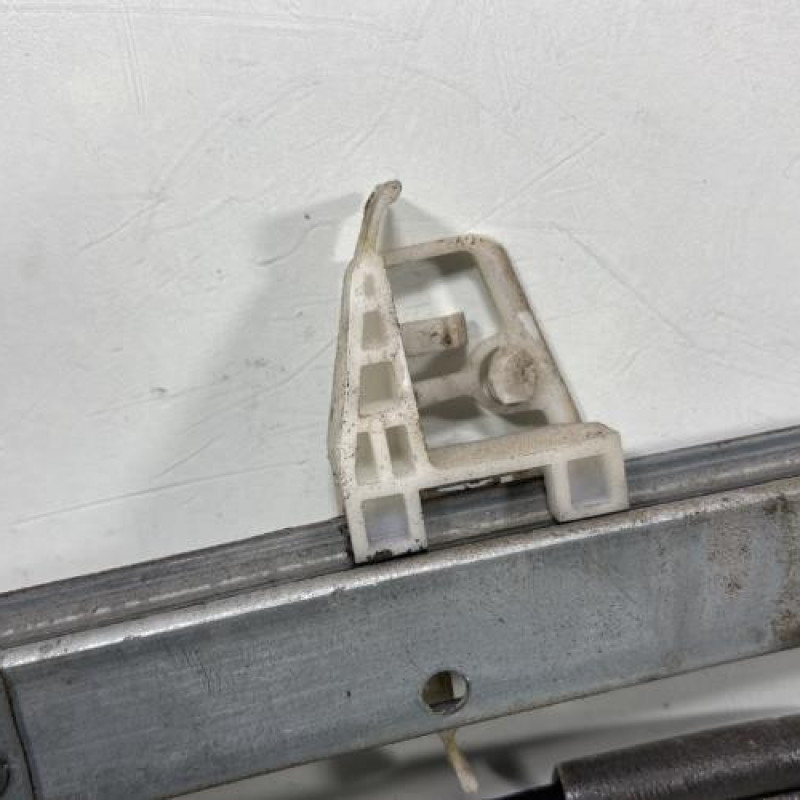 Leve vitre electrique avant gauche CITROEN XSARA Photo n°3