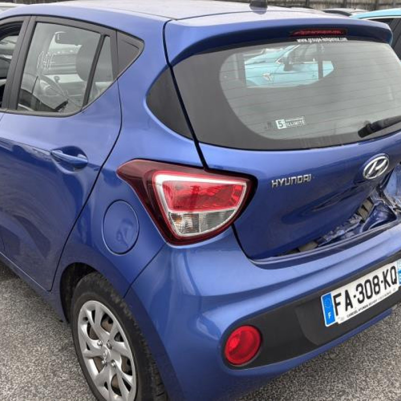 Anti brouillard arriere gauche HYUNDAI I 10 2 Photo n°7