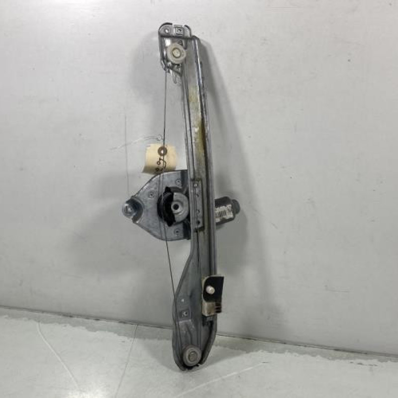 Leve vitre electrique arriere gauche RENAULT CLIO 3 Photo n°1