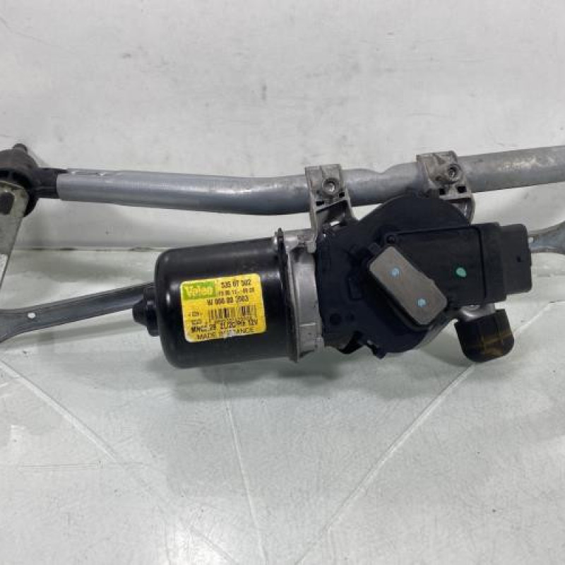 Moteur essuie glace avant RENAULT CLIO 3 Photo n°4