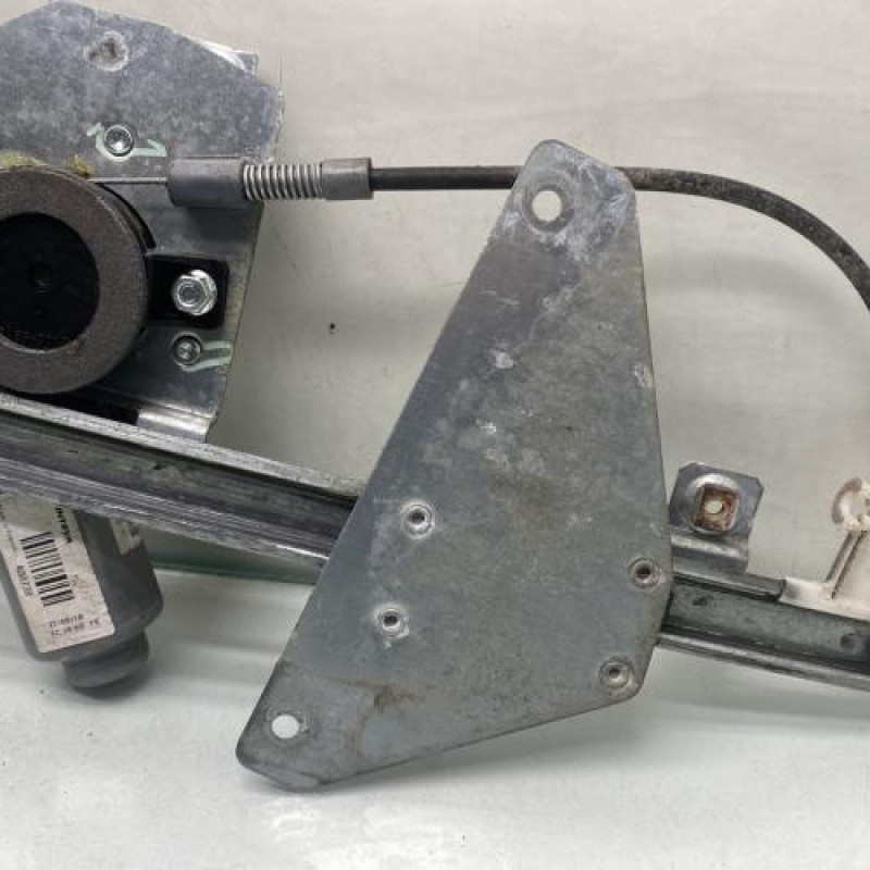 Leve vitre electrique avant droit PEUGEOT 107 Photo n°2