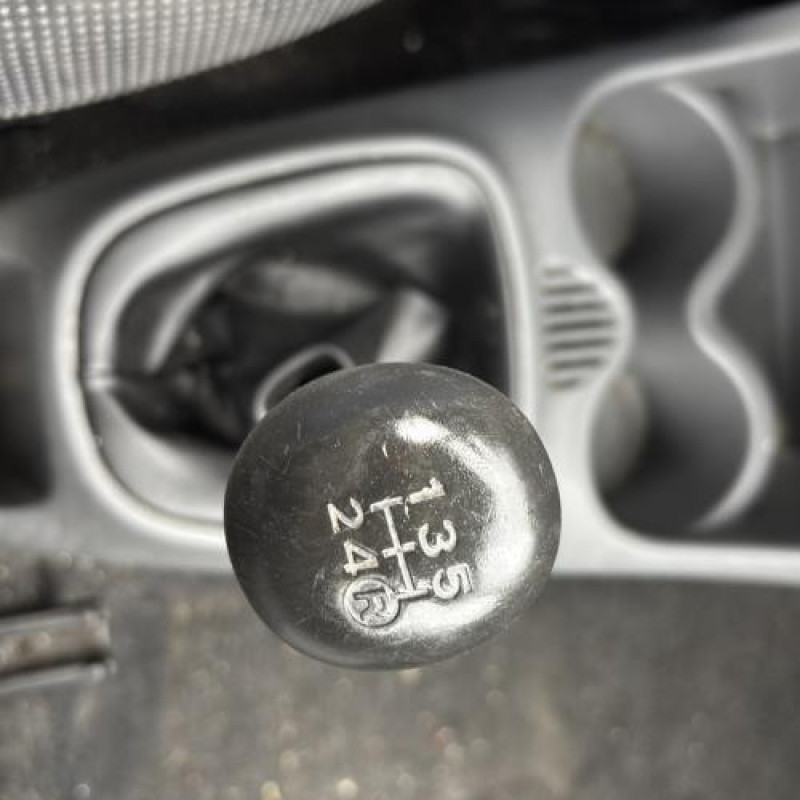 Leve vitre electrique avant droit PEUGEOT 107 Photo n°11