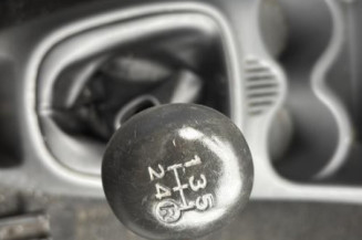 Moteur essuie glace avant PEUGEOT 107