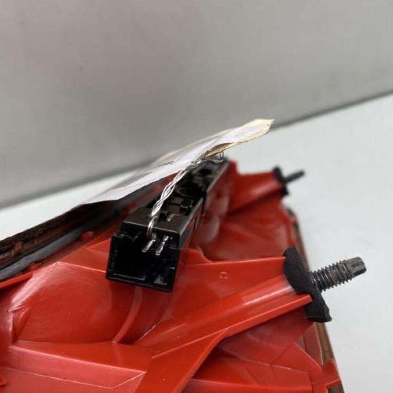 Feu arriere stop central PEUGEOT 207 Photo n°3