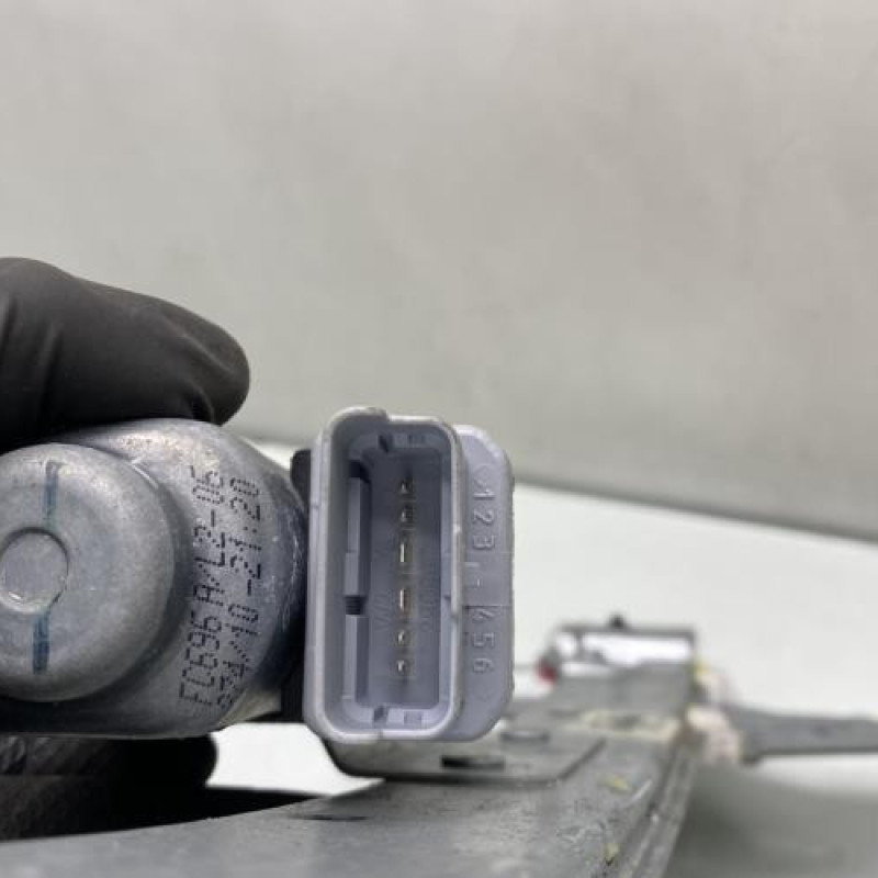 Leve vitre electrique arriere droit PEUGEOT 207 Photo n°5