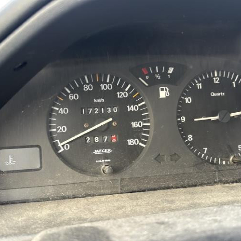 Moteur essuie glace arriere PEUGEOT 106 Photo n°20