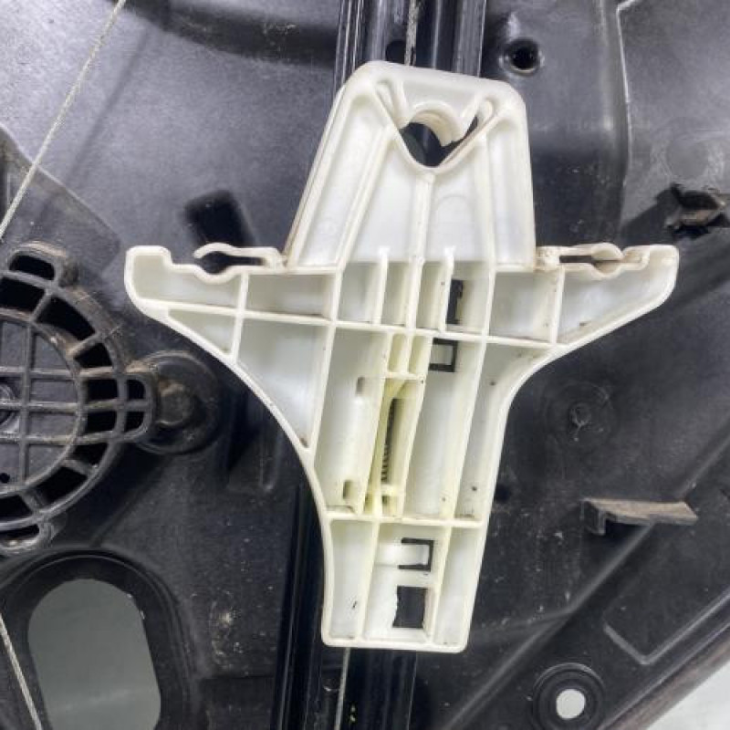 Leve vitre electrique arriere gauche VOLKSWAGEN GOLF 6 Photo n°5