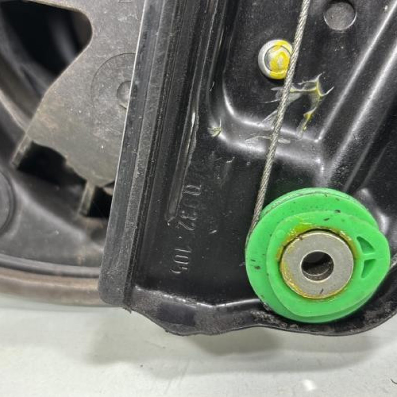 Leve vitre electrique avant gauche VOLKSWAGEN GOLF 6 Photo n°7