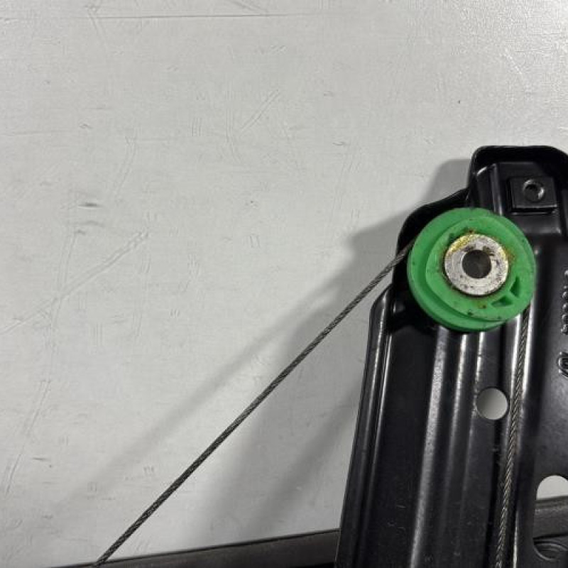 Leve vitre electrique avant gauche VOLKSWAGEN GOLF 6 Photo n°9