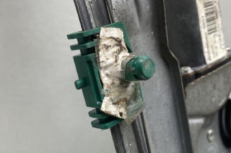 Leve vitre electrique avant droit RENAULT CLIO 3