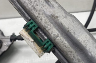 Leve vitre electrique avant droit RENAULT CLIO 3