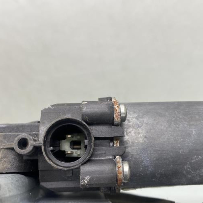 Leve vitre electrique avant droit RENAULT CLIO 3 Photo n°7