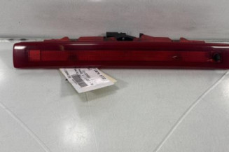 Feu arriere stop central RENAULT CLIO 3 Photo n°1