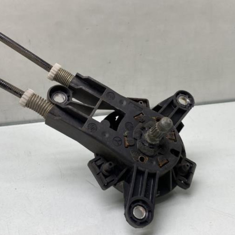 Leve vitre mecanique arriere droit PEUGEOT 306 Photo n°2