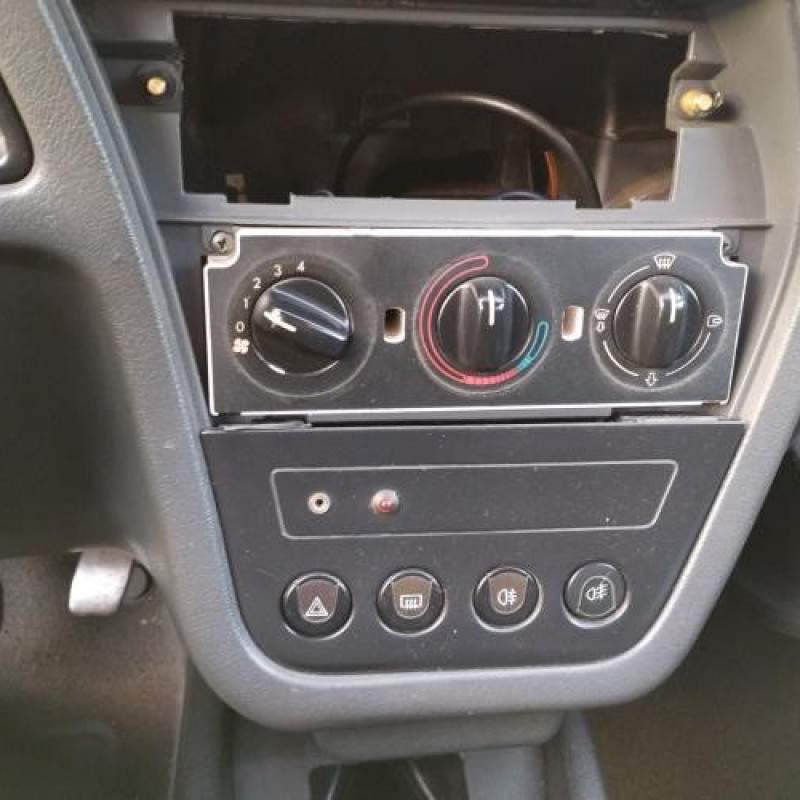 Leve vitre mecanique arriere droit PEUGEOT 306 Photo n°17