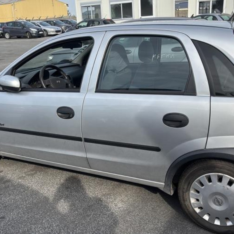 Moteur essuie glace arriere OPEL CORSA C Photo n°9