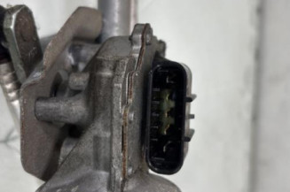 Moteur essuie glace avant OPEL CORSA C