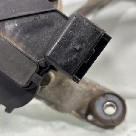 Moteur essuie glace avant RENAULT MEGANE 2