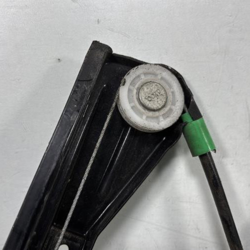 Leve vitre electrique avant gauche VOLKSWAGEN POLO 3 Photo n°5