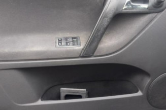 Leve vitre electrique avant gauche VOLKSWAGEN POLO 3