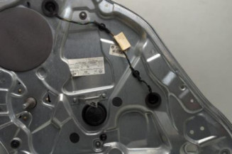 Leve vitre mecanique arriere gauche VOLKSWAGEN POLO 4 Photo n°1