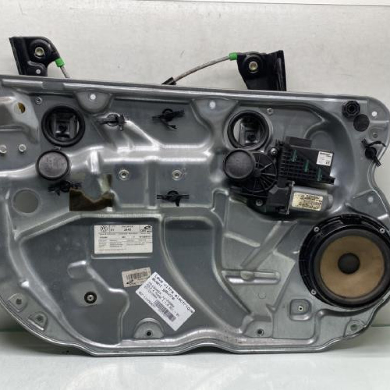 Leve vitre electrique avant gauche VOLKSWAGEN POLO 4 Photo n°1