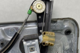 Leve vitre electrique avant gauche VOLKSWAGEN POLO 4