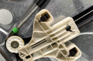 Leve vitre mecanique arriere gauche VOLKSWAGEN POLO 4