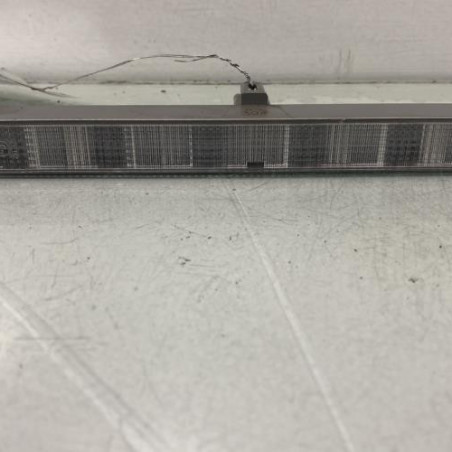 Feu arriere stop central TOYOTA YARIS 2 Photo n°1