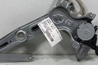 Leve vitre electrique avant droit TOYOTA YARIS 2 Photo n°1