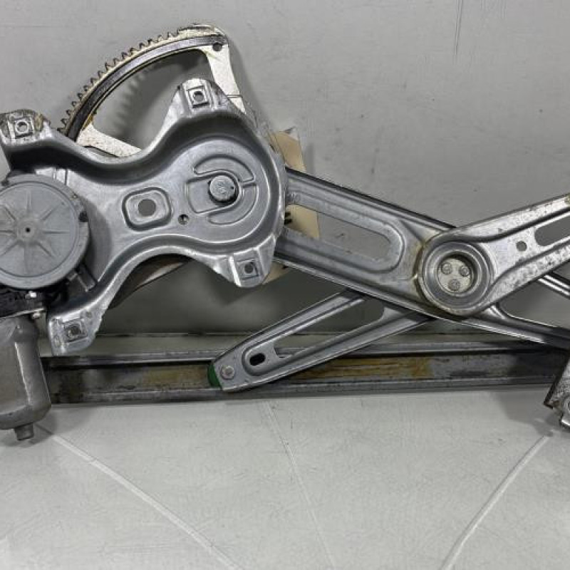 Leve vitre electrique avant gauche TOYOTA AURIS 1 Photo n°3