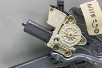 Leve vitre electrique arriere droit TOYOTA AVENSIS 2 Photo n°1