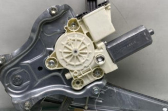 Leve vitre electrique arriere gauche TOYOTA AVENSIS 2 Photo n°1