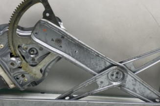 Leve vitre electrique avant droit TOYOTA AVENSIS 2