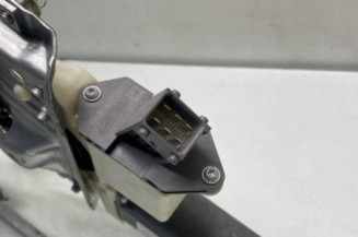 Leve vitre electrique avant gauche TOYOTA AVENSIS 2