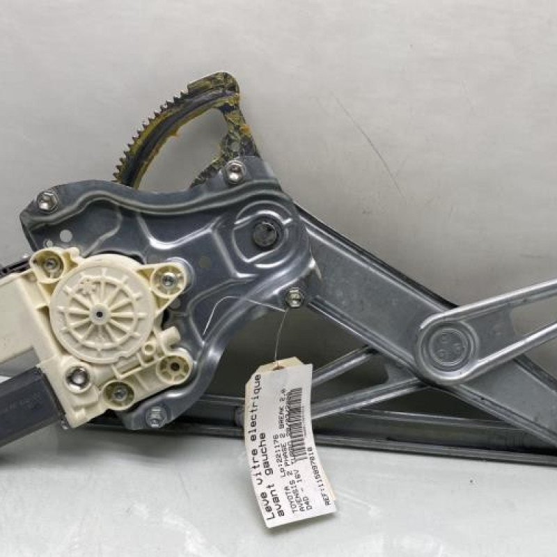 Leve vitre electrique avant gauche TOYOTA AVENSIS 2 Photo n°3