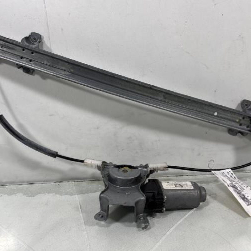 Leve vitre electrique avant droit NISSAN PATHFINDER 2 Photo n°1
