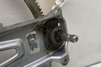 Leve vitre mecanique avant droit OPEL CORSA C