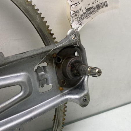 Leve vitre mecanique avant droit OPEL CORSA C