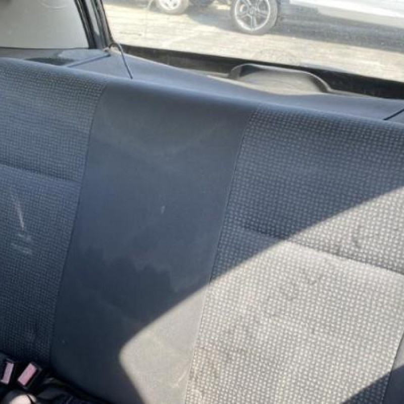 Leve vitre mecanique avant droit OPEL CORSA C Photo n°13