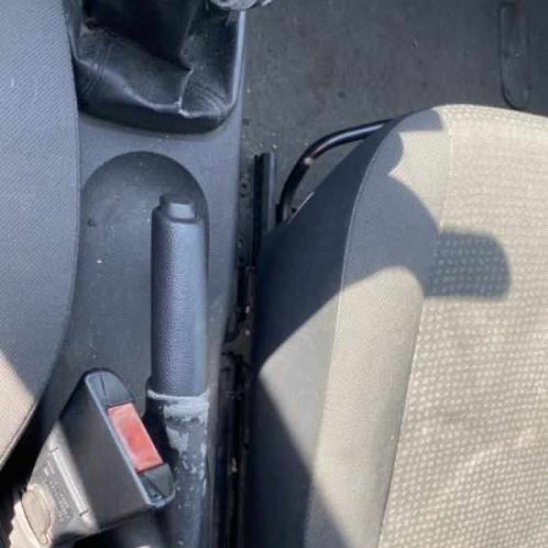 Leve vitre mecanique avant droit OPEL CORSA C Photo n°14