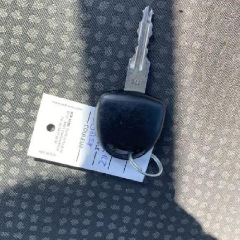 Leve vitre mecanique avant droit OPEL CORSA C Photo n°15