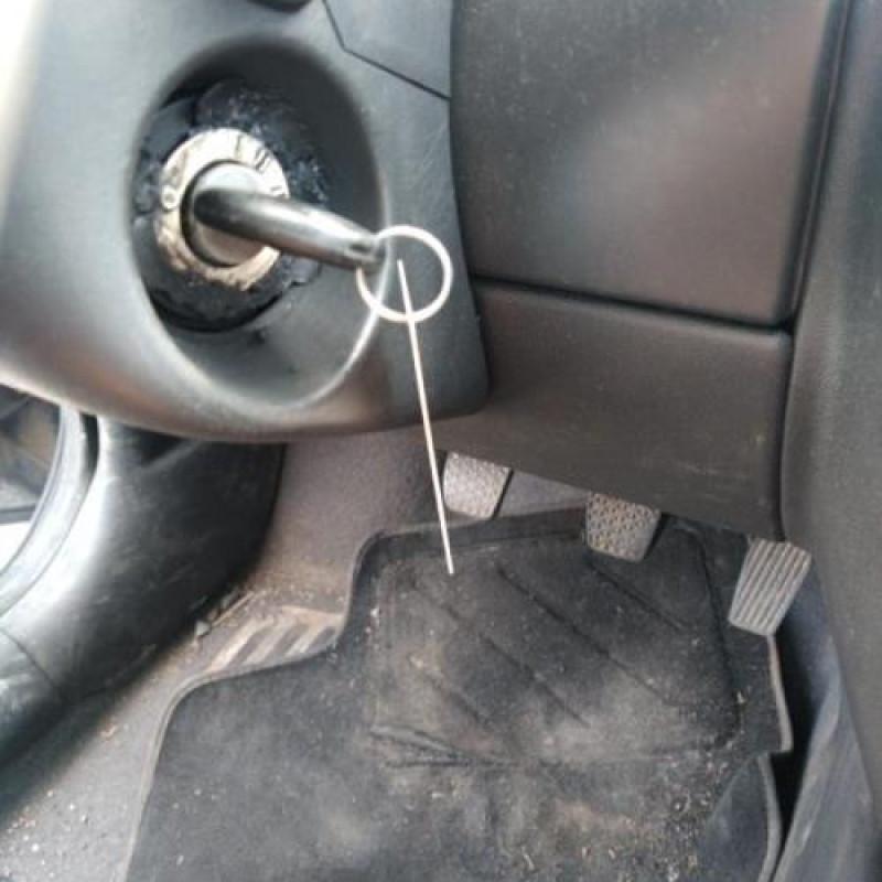 Leve vitre mecanique avant droit OPEL CORSA C Photo n°19