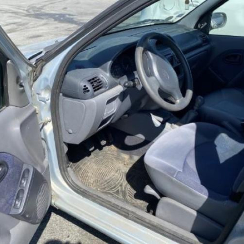 Moteur essuie glace arriere RENAULT CLIO 2 Photo n°18