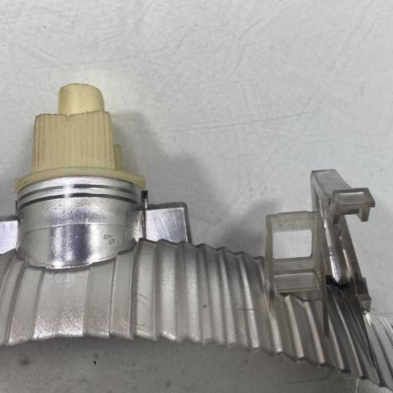 Feu arriere stop central NISSAN MICRA 3 Photo n°4