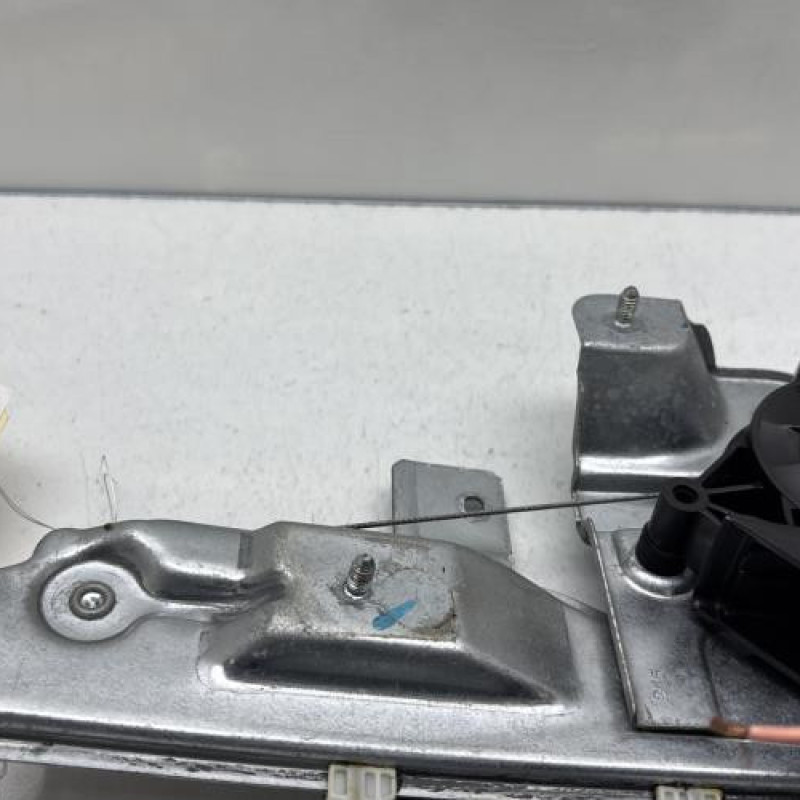 Leve vitre electrique avant droit PEUGEOT 208 1 Photo n°2