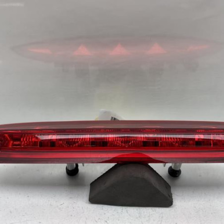 Feu arriere stop central PEUGEOT 208 1 Photo n°1